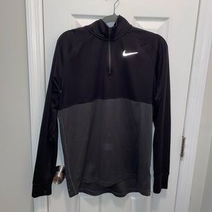 Black & Gray 3/4 Pullover